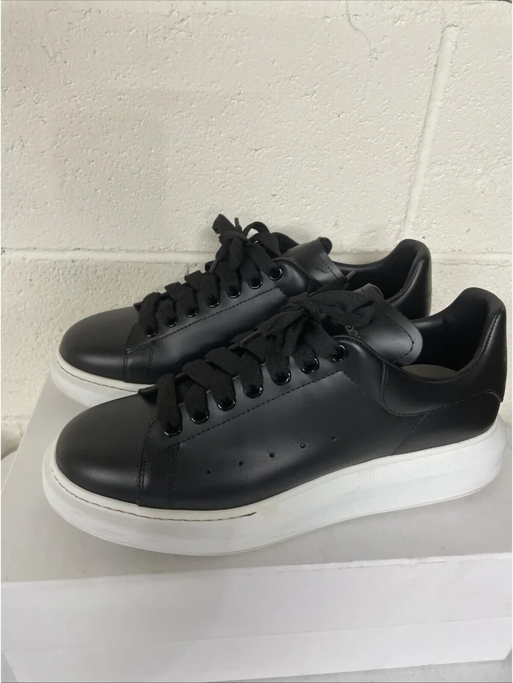 Alexander McQueen Oversized Sneakers Size 43 black leather $790